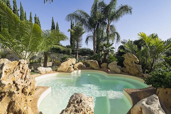 Foto van Villa in Agrigento met zwembad bij Tempels - Vakantiehuis in Agrigento - ExteriorSummer