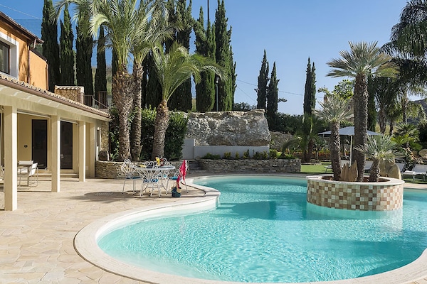 Foto van Villa in Agrigento met zwembad bij Tempels - Vakantiehuis in Agrigento - PoolOfHouse