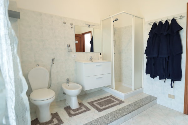 Foto van Appartement Villa voor gezinnen - Vakantiehuis in Santa Venerina - BathRoom