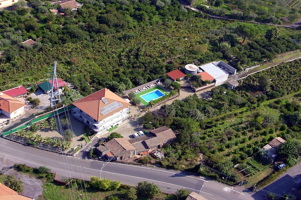 Foto van Appartement Villa voor gezinnen - Vakantiehuis in Santa Venerina - GardenSummer