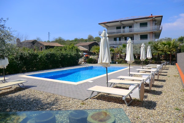 Foto van Appartement Villa voor gezinnen - Vakantiehuis in Santa Venerina - ExteriorSummer
