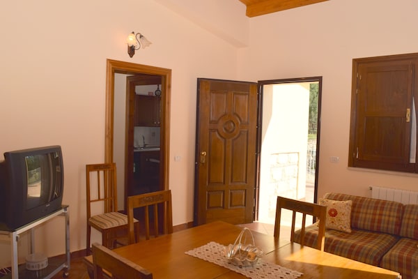 Foto van Villa in Syracuse met zwembad en terras - Vakantiehuis in Siracusa - DiningRoom