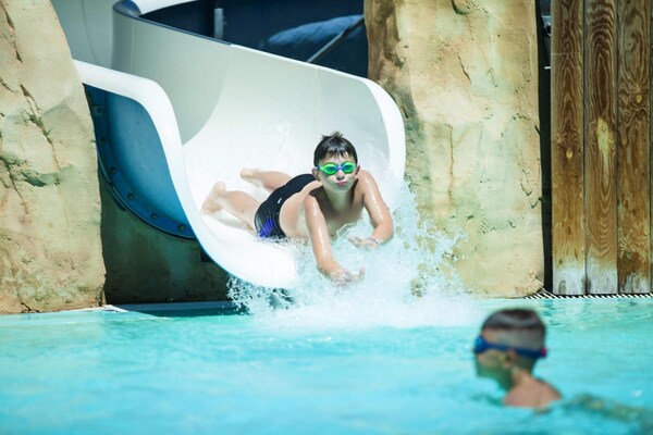 Foto van Stacaravan met zwembad in Vias - Vakantiehuis in Vias-Plage - PoolOfHouse
