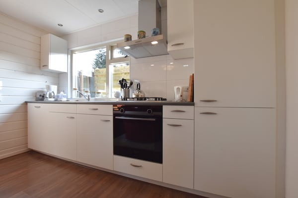 Foto van Huisje in Veluwe bij Bospark - Vakantiehuis in Garderen - Kitchen