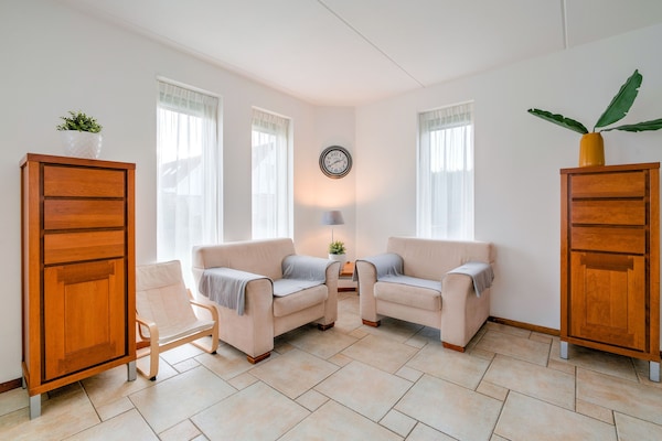 Foto van Vakantiehuis in Zeewolde bij Bos - Vakantiehuis in Zeewolde - LivingRoom