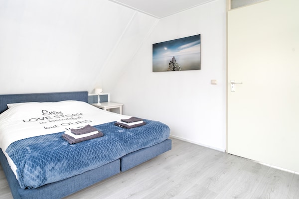 Foto van Vakantiehuis in Zeewolde bij Bos - Vakantiehuis in Zeewolde - BedRoom