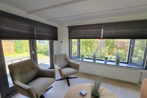 Foto van Thuis in het dansende bos - Vakantiehuis in Garderen - LivingRoom