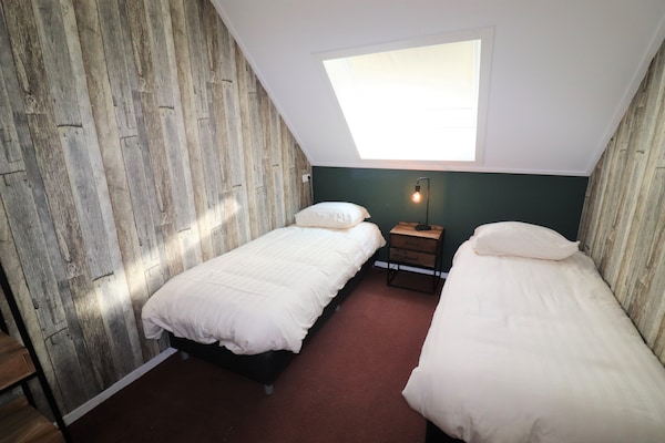 Foto van Appartement in Nederland bij natuur - Vakantiehuis in Dalerveen - BedRoom