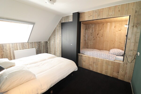 Foto van Appartement in Nederland bij natuur - Vakantiehuis in Dalerveen - BedRoom