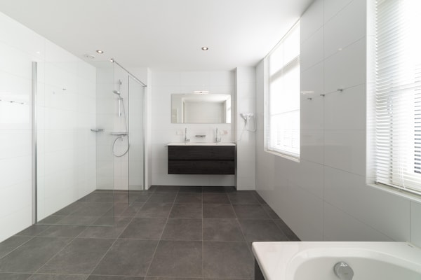 Foto van Vakantiehuis in Colijnsplaat bij Oosterschelde - Vakantiehuis in Colijnsplaat - BathRoom