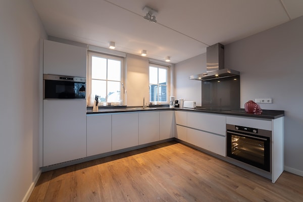 Foto van Villa in Colijnsplaat bij de Zee - Vakantiehuis in Colijnsplaat - Kitchen