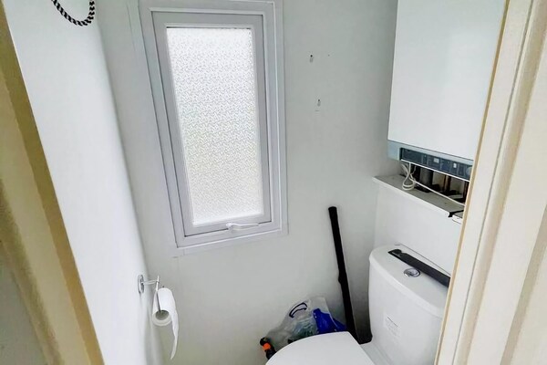 Foto van Rustig verblijf met tuin te midden van natuur nabij Alkmaar - BathRoom