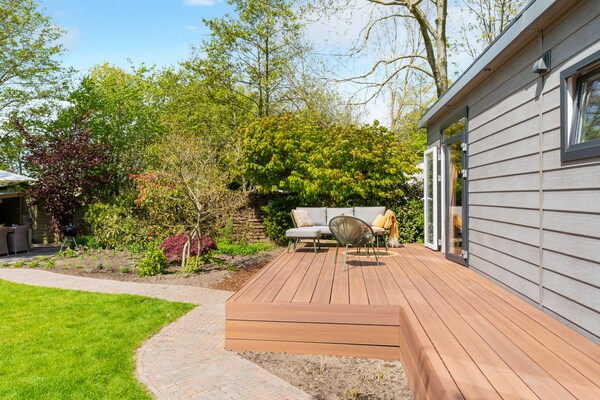 Foto van Luxe chalet nabij Ouddorp met tuin - Vakantiehuis in Goedereede - TerraceBalcony