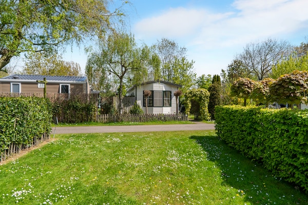 Foto van Luxe chalet nabij Ouddorp met tuin - Vakantiehuis in Goedereede - ViewSummer
