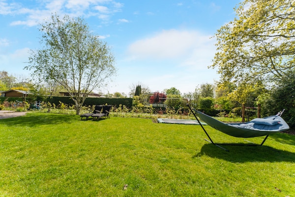 Foto van Luxe chalet nabij Ouddorp met tuin - Vakantiehuis in Goedereede - ViewSummer