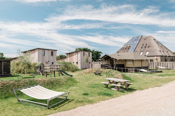 Foto van Woodlodge Luxe in Duynpark, Callanstoog - Vakantiehuis in Callantsoog - ExteriorSummer