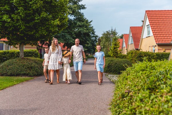 Foto van Wellnessvakantiewoning voor 6 personen met sauna nabij het IJsselmeer - ParkFacilities