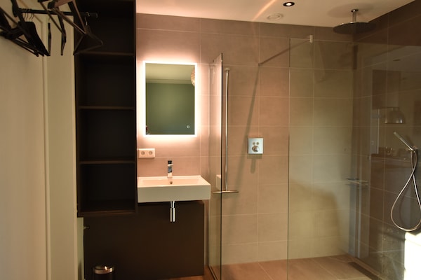 Foto van Villa in Schoorl met tuin - Vakantiehuis in Schoorldam - BathRoom