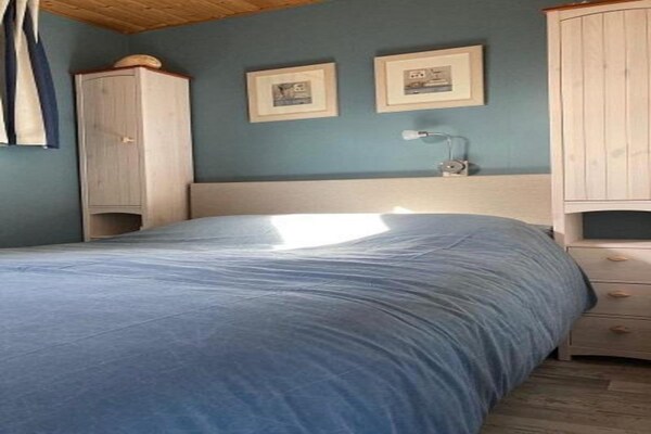 Foto van Bungalow met terras op het zuiden - Vakantiehuis in Sint Maartenszee - BedRoom