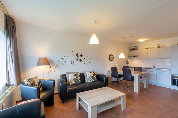 Foto van Appartement aan het strand in Callantsoog - Vakantiehuis in Callantsoog - LivingRoom