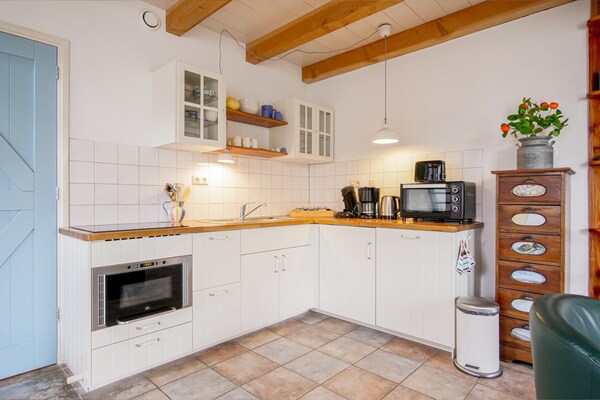 Foto van Sfeervolle vakantiewoning in een voormalige boerderij, midden in de natuur. - Kitchen