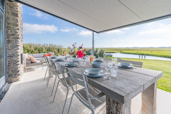 Foto van Moderne, luxe en duurzame natuurvilla - Vakantiehuis in De Waal - Terrace