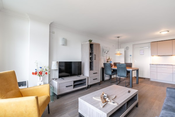 Foto van 2 persoons zeezicht appartement met stoomcabine - Vakantiehuis in De Koog - LivingRoom