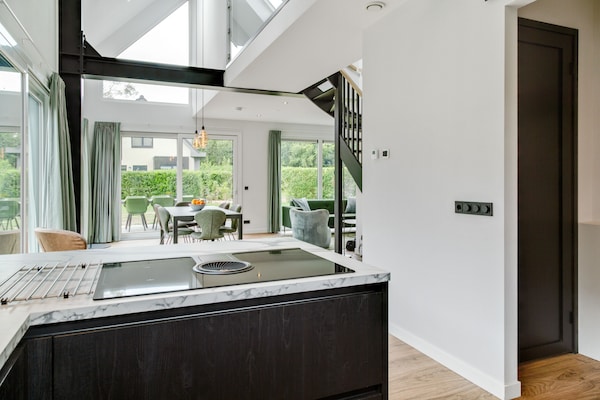 Foto van Bungalow op Texel bij Duinenpark - Vakantiehuis in De Koog Texel - Kitchen