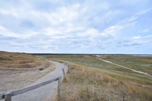 Foto van Bungalow op Texel bij Duinenpark - Vakantiehuis in De Koog Texel - AreaSummer1KM