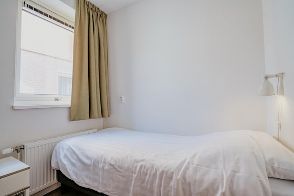Foto van Ruime retraite aan het meer - Vakantiehuis in Uitgeest - BedRoom
