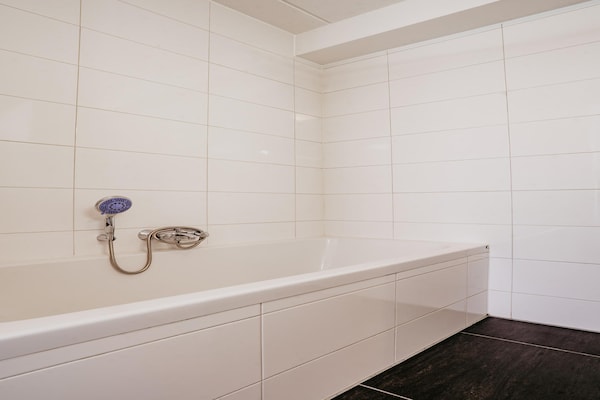 Foto van Ruime retraite aan het meer - Vakantiehuis in Uitgeest - BathRoom