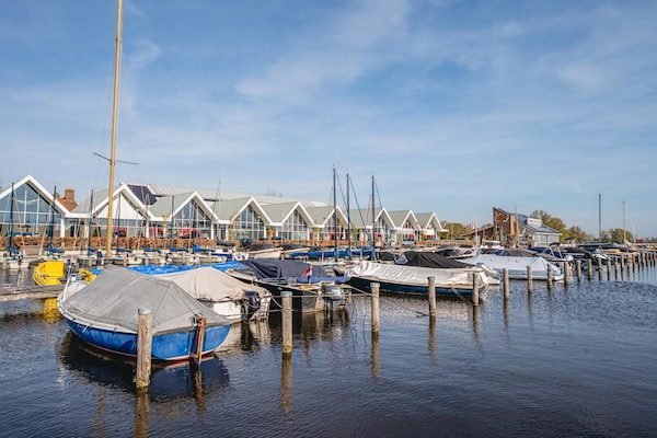 Foto van Ruime retraite aan het meer - Vakantiehuis in Uitgeest - AreaSummer5KM
