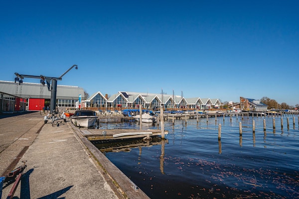 Foto van Ruime retraite aan het meer - Vakantiehuis in Uitgeest - AreaSummer5KM
