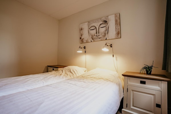 Foto van Ruime retraite aan het meer - Vakantiehuis in Uitgeest - BedRoom