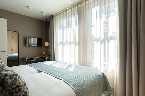 Foto van Stijlvol 2-slaapkamerappartement in Den Haag. - Vakantiehuis in Den Haag - BedRoom
