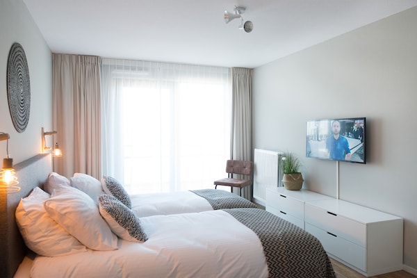 Foto van Appartement met zeezicht en balkon - Vakantiehuis in Scheveningen - BedRoom