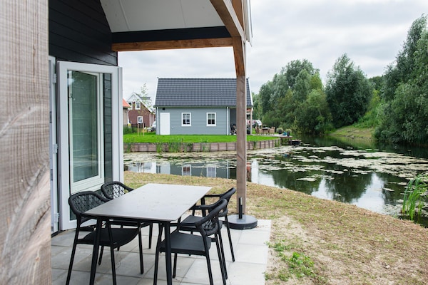 Foto van Mooi vakantiehuis vlakbij het water - Vakantiehuis in Zuid-Holland - TerraceBalcony
