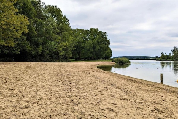 Foto van Bungalow aan het water bij Rotterdam - Vakantiehuis in Simonshaven - AreaSummer20KM