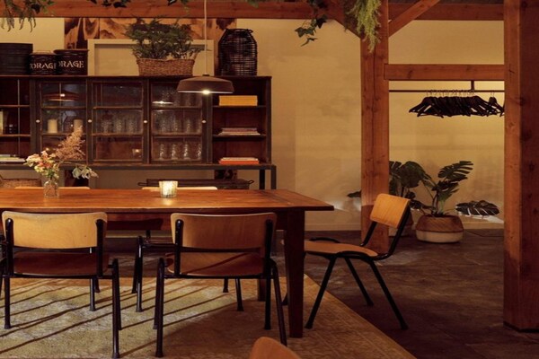 Foto van Glamping Tent in Nederland met BBQ - Vakantiehuis in Zeewolde - RecreationRoom