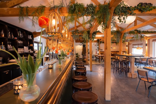 Foto van Waterlodge in Nederland met Paddleboarden - Vakantiehuis in Zeewolde - ParkFacilities