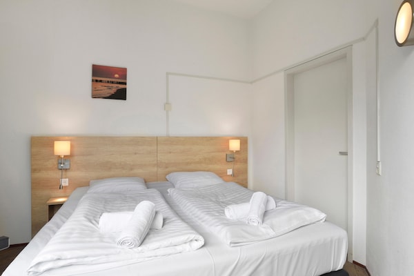 Foto van Vakantiehuis bij Grevelingenmeer & Brouwersdam - Vakantiehuis in Brouwershaven - BedRoom
