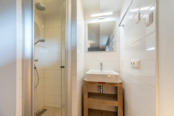 Foto van Geniet van luxe en comfort in Kavel 10 - Vakantiehuis in Renesse - BathRoom