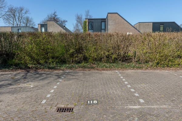 Foto van Vakantiehuis bij Strand met Zwembad - Vakantiehuis in Burgh-Haamstede - Facilities