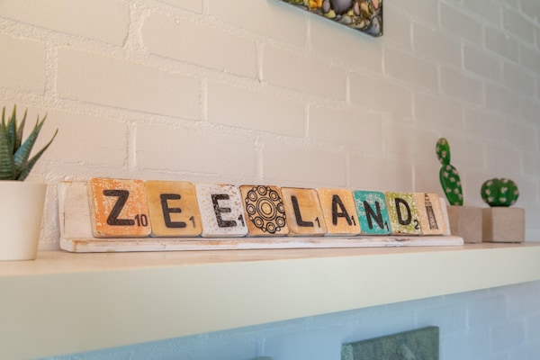 Foto van Vakantiehuis bij Strand met Zwembad - Vakantiehuis in Burgh-Haamstede - Ambiance