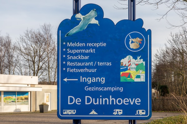 Foto van Villa in Burgh-Haamstede met tuin - Vakantiehuis in Burgh-Haamstede - ExteriorSummer