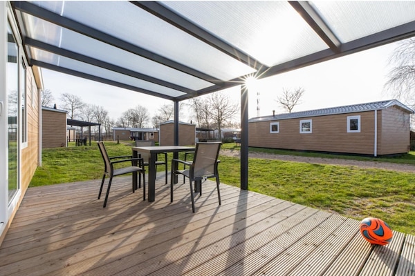 Foto van Villa in Burgh-Haamstede met tuin - Vakantiehuis in Burgh-Haamstede - TerraceBalcony