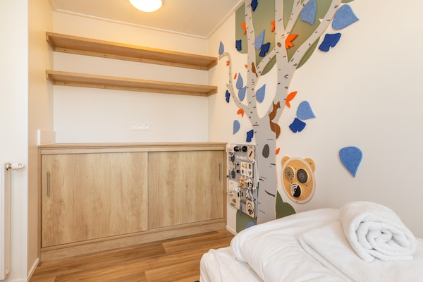 Foto van Villa in Burgh-Haamstede met tuin - Vakantiehuis in Burgh-Haamstede - BedRoom