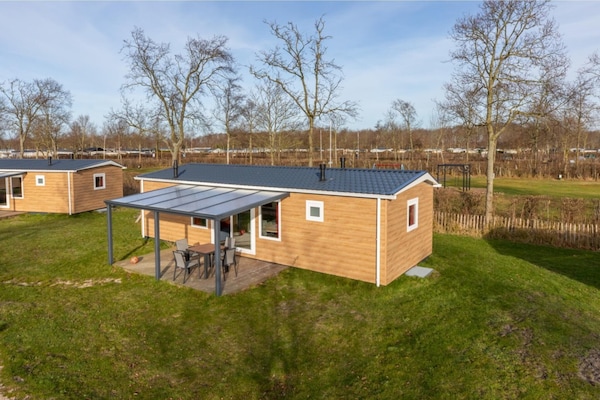 Foto van Villa in Burgh-Haamstede met tuin - Vakantiehuis in Burgh-Haamstede - ExteriorSummer