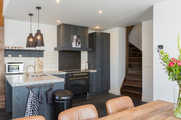 Foto van Vakantiehuis bij Oranjezon Strand - Vakantiehuis in Vrouwenpolder - Kitchen