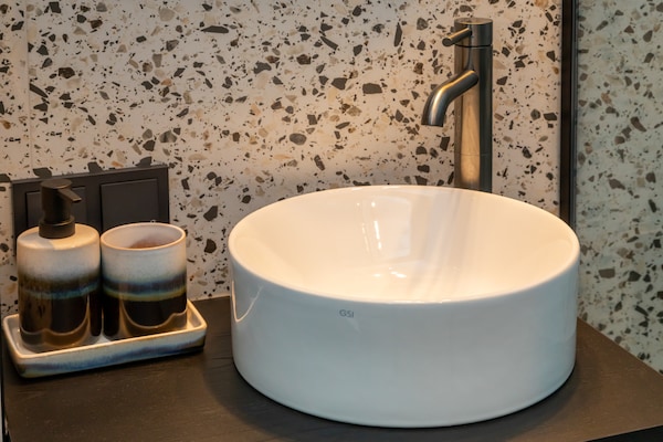 Foto van Romantisch uitje met tuin - Vakantiehuis in Koudekerke - BathRoom